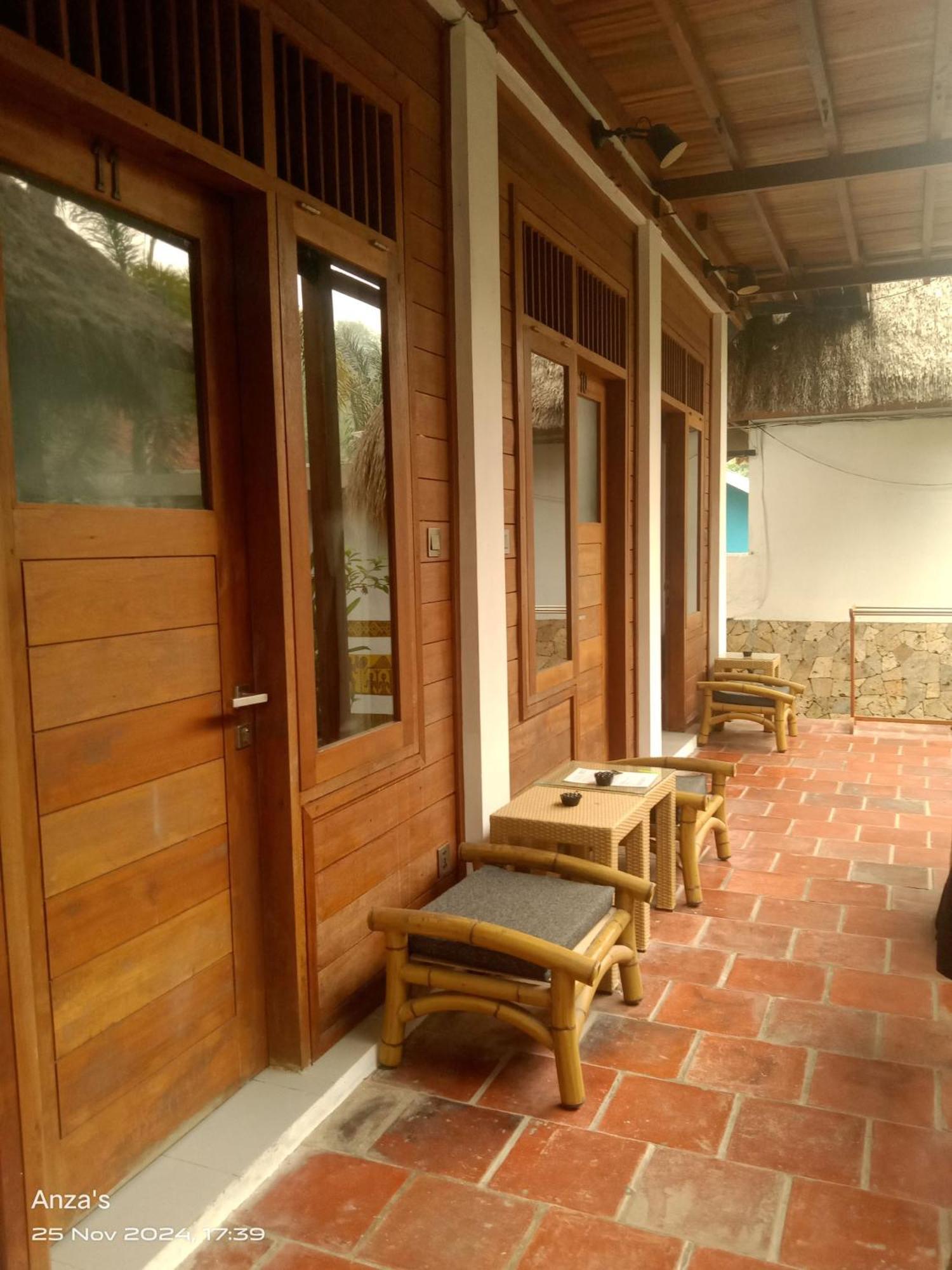 Village Vibes Lombok Kuta  Экстерьер фото